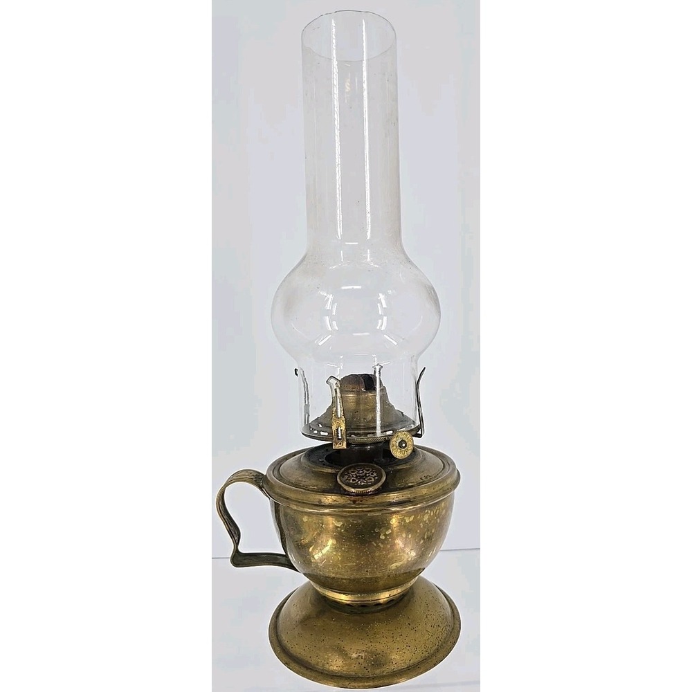 Vtg Brass Finger‎ Loop Hole Queen Anne No 1 Burner Oil Kerosene Lamp W/ Glass